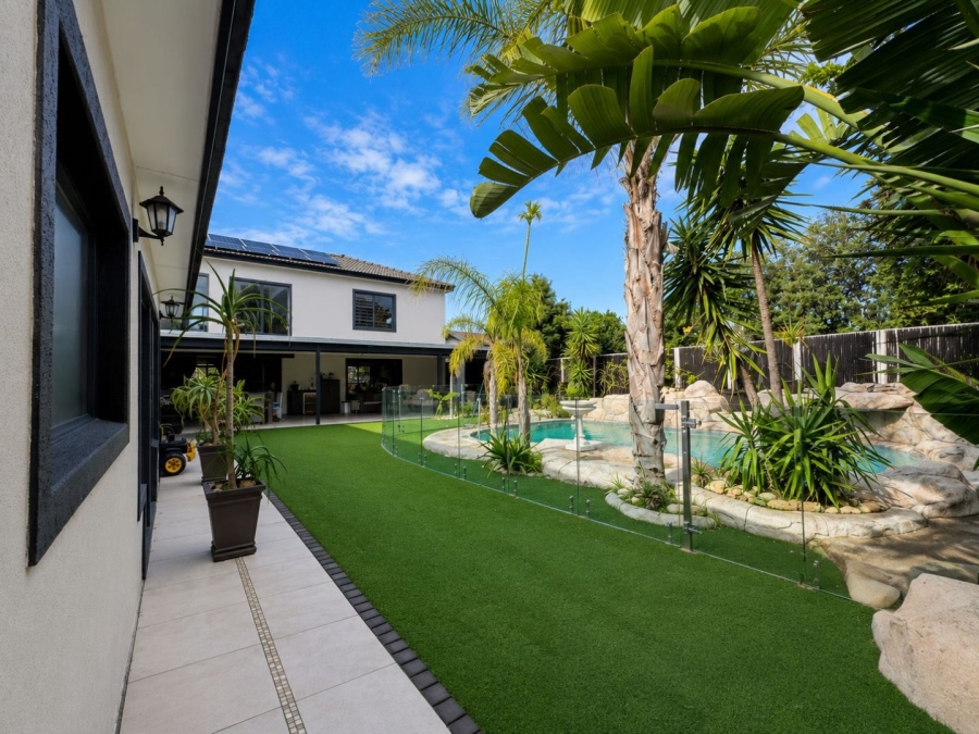 4 Bedroom Property for Sale in Flamingo Vlei Western Cape
